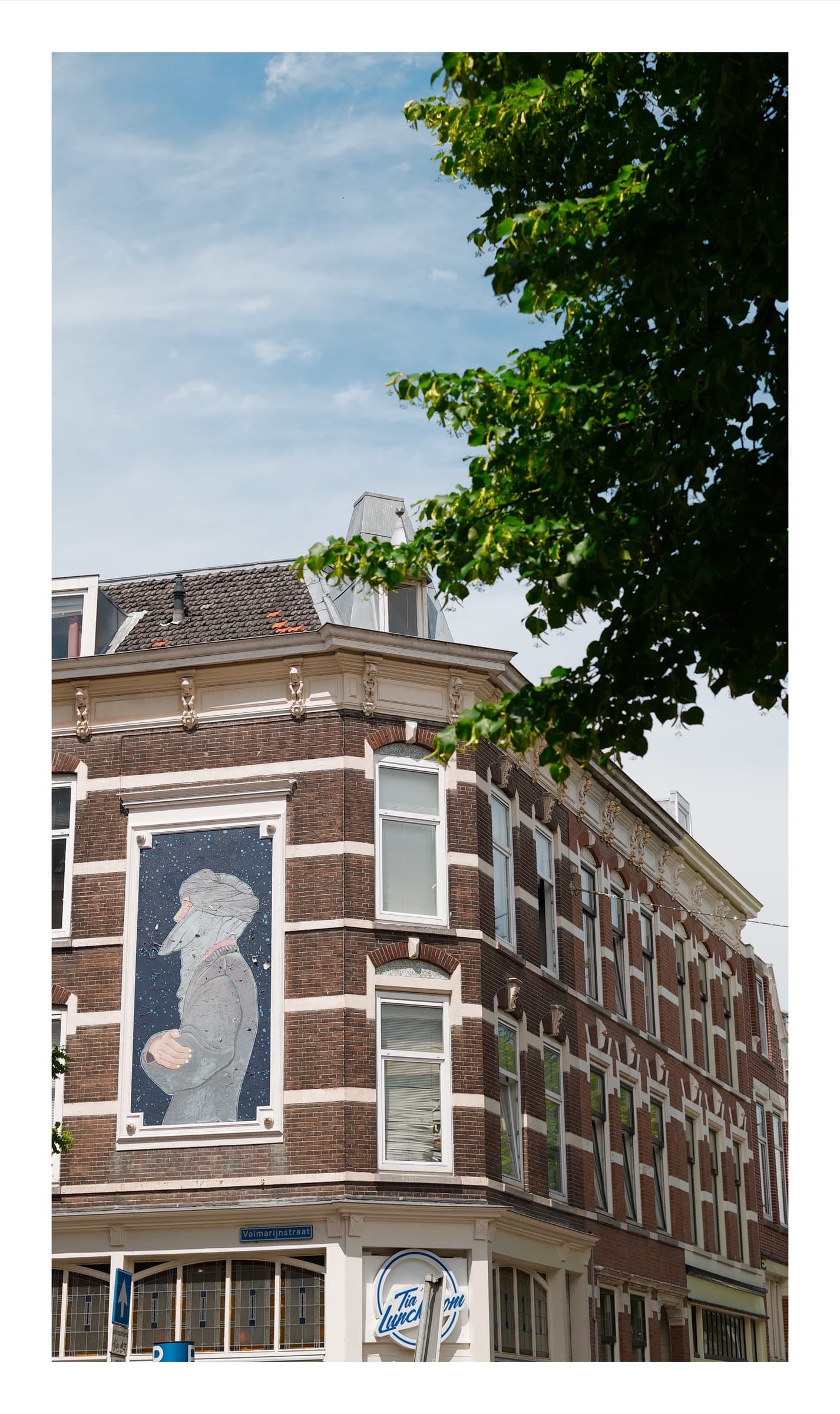 Digital photograph from the streets and architecture of Rotterdam, shot on a Sigma BF.