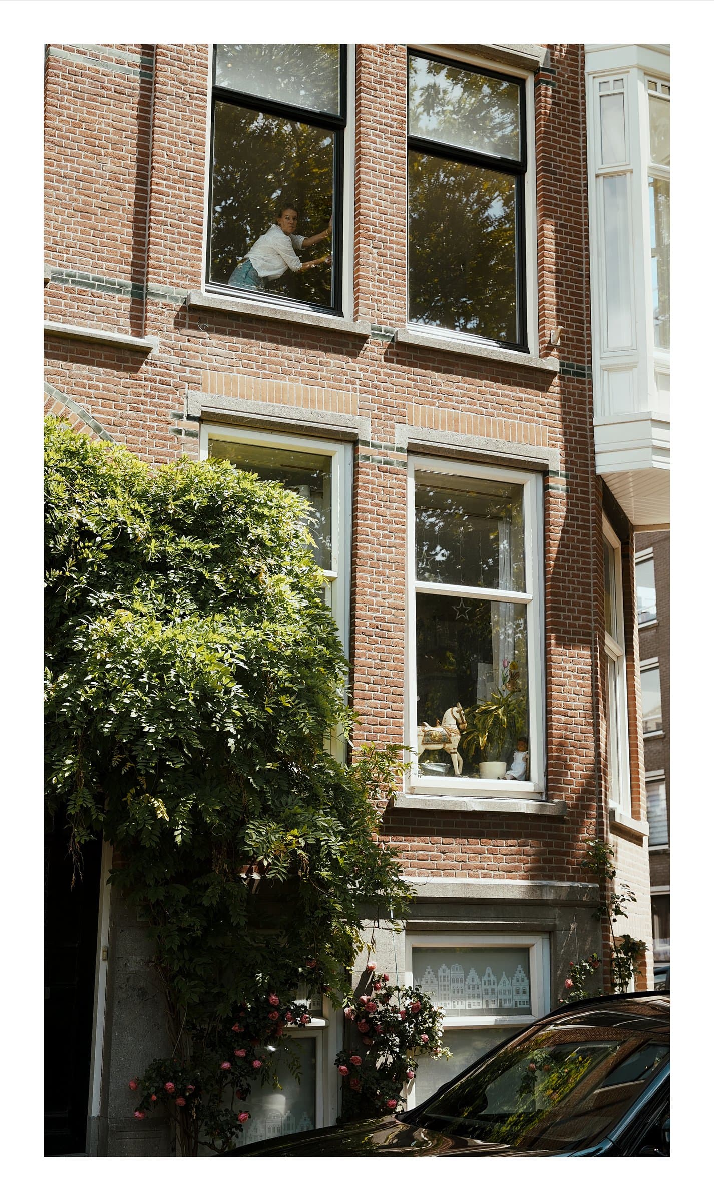 Digital photograph from the streets and architecture of Rotterdam, shot on a Sigma BF.