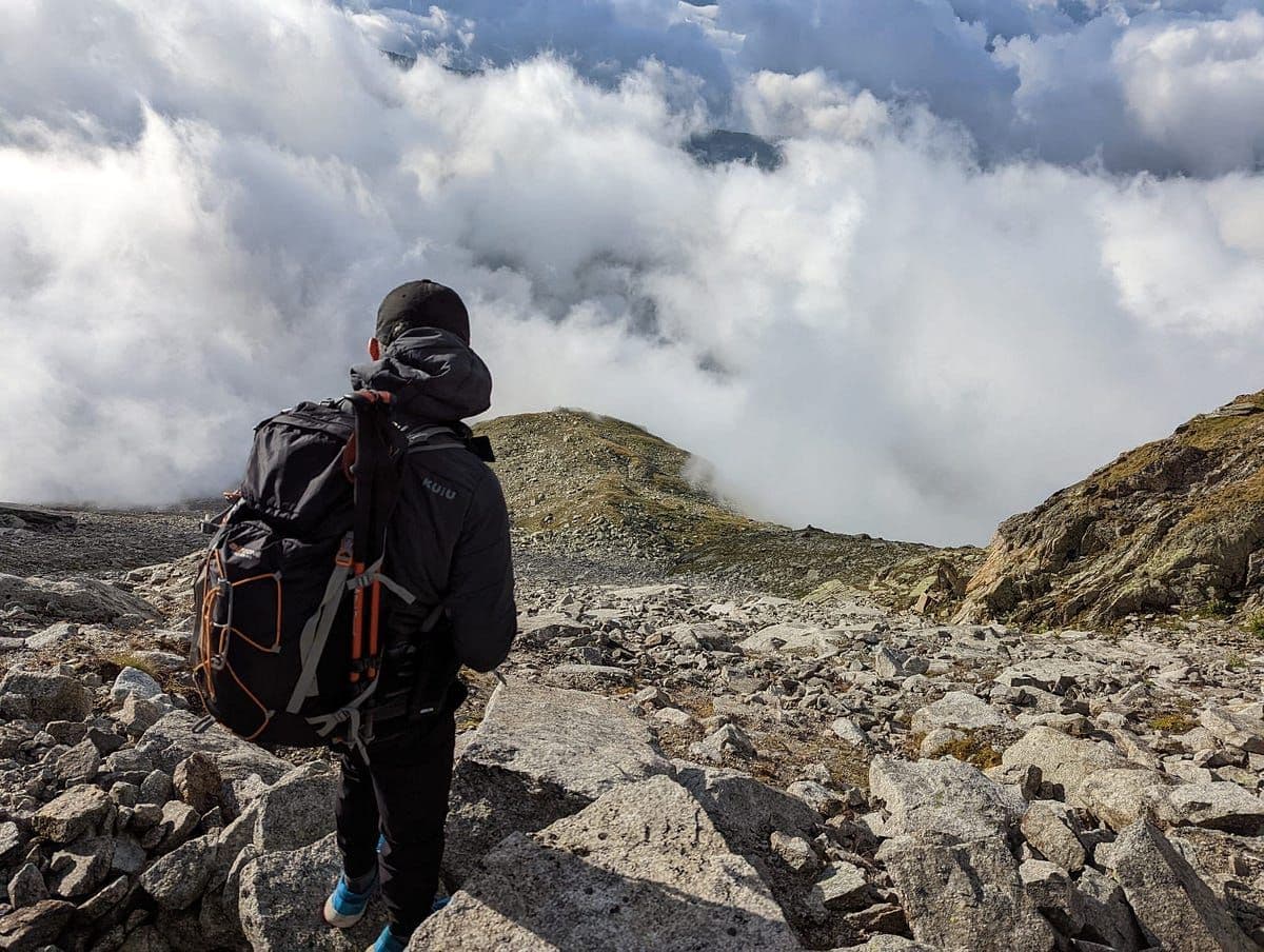 The hut, the old toilet and the view from the top.