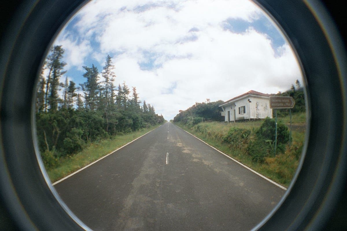 The longest straight road on the Azores