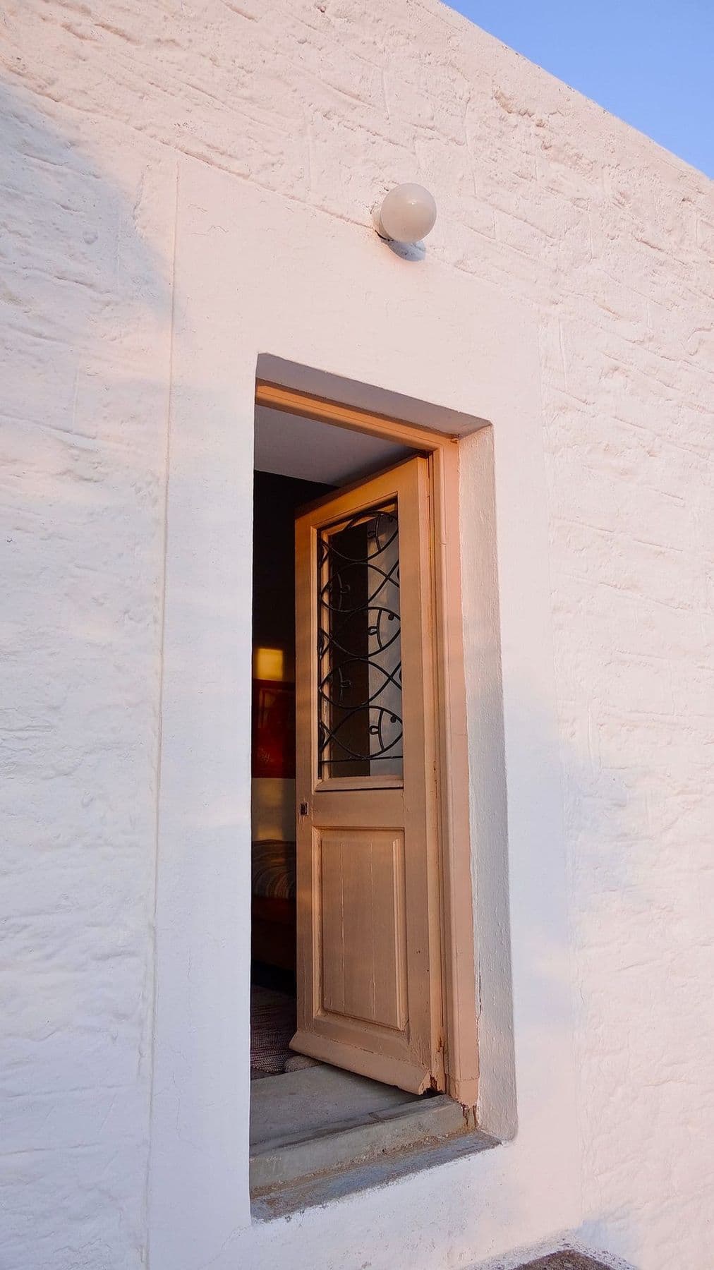 Alekos Fassianos Atelier wit some nice lighting